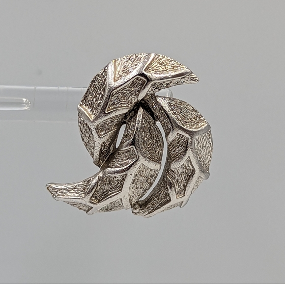 Vintage Coro Silver Tone Set Clip Earrings & Choker Wavy Links Necklace Brushed - Picture 8 of 12